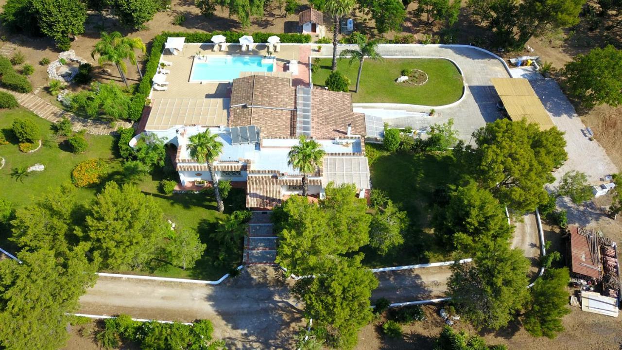 Villa Vetti Ugento Bagian luar foto
