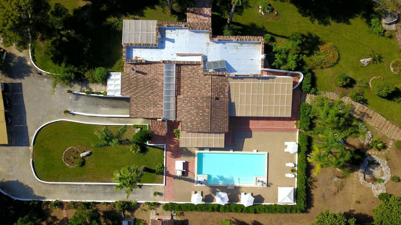 Villa Vetti Ugento Bagian luar foto