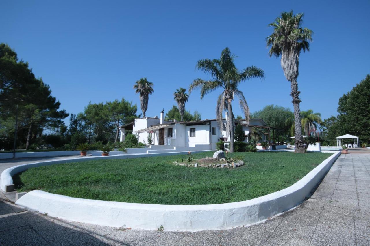 Villa Vetti Ugento Bagian luar foto